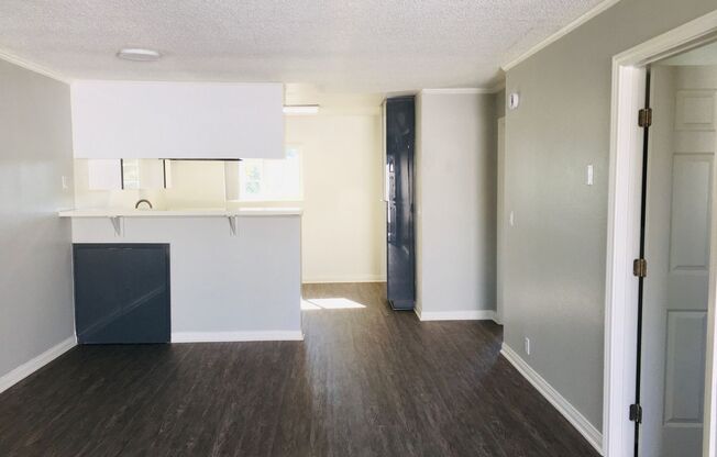 2 beds, 1.5 baths, 866 sqft, $2,825, Unit 810B5