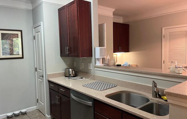 2 beds, 2 baths, $1,950, Unit UNIT 4203