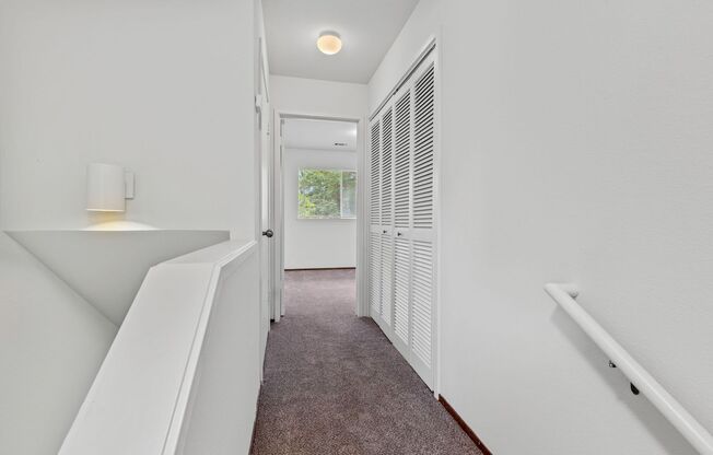 1 bed, 1.5 baths, $2,200, Unit 3