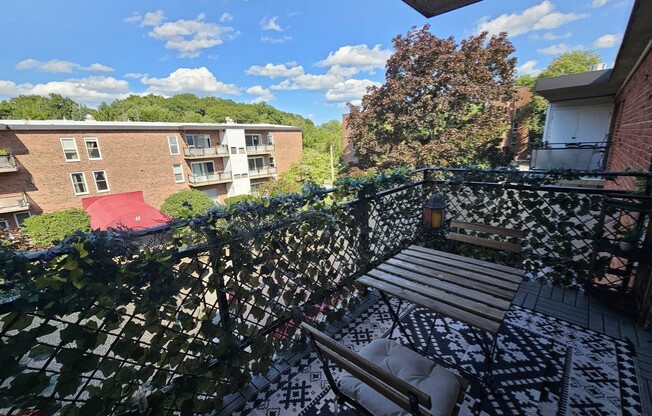 1 bed, 1 bath, 761 sqft, $2,600, Unit 16B