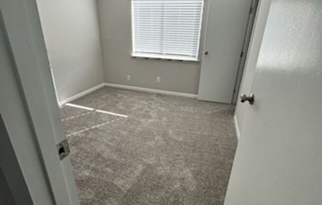 2 beds, 2 baths, 1,092 sqft, $1,175, Unit 3451 B203