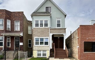 3530 532 N ELSTON