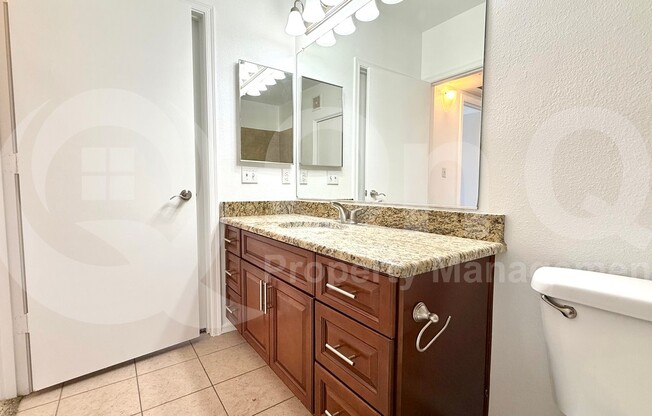 2 beds, 2 baths, 1,083 sqft, $1,595, Unit 2042