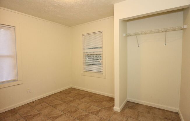 3 beds, 1 bath, $1,200