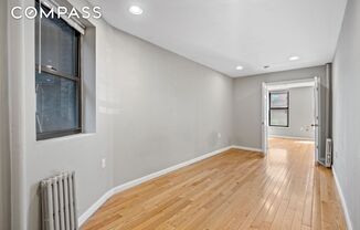 723 11 AVE