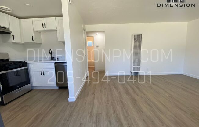 2 beds, 1 bath, 800 sqft, $1,195, Unit #16B