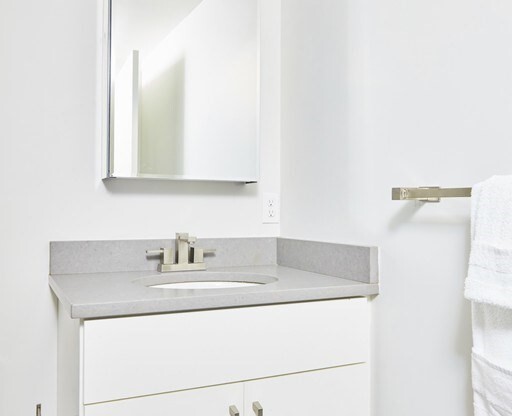 2 beds, 2 baths, $5,300, Unit 406