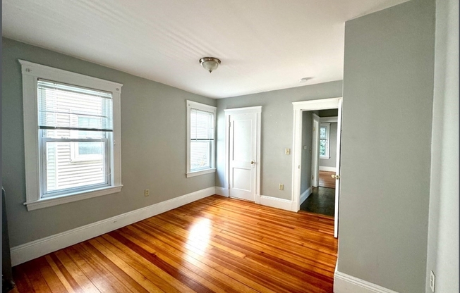 250 HYDE PARK AVE