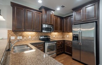 2360 LOGAN CIR NE