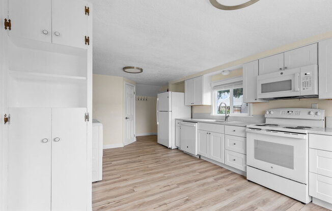 530 NE 5 ST