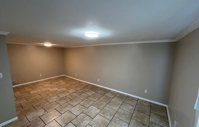 2 beds, 1.5 baths, 1,018 sqft, $1,525, Unit 1055