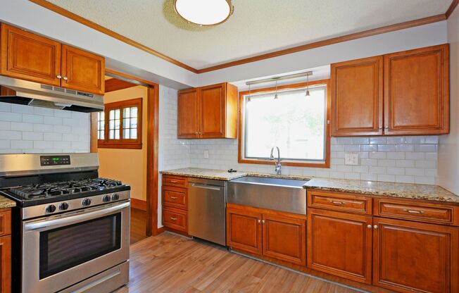 Beautiful Home For Rent in Minneapolis!
