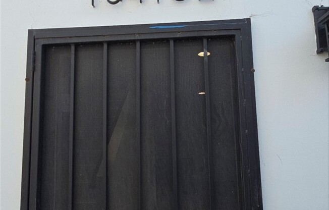 10415 1/2 AVALON BLVD