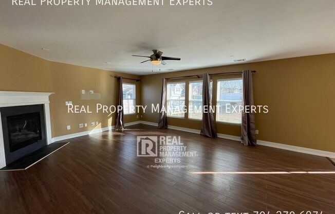 15750 NORMANS LNDG DR