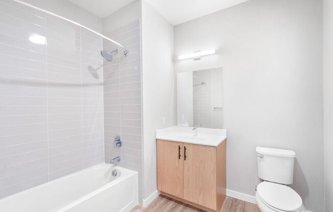 2 beds, 2 baths, 1,097 sqft, $2,350, Unit 3307