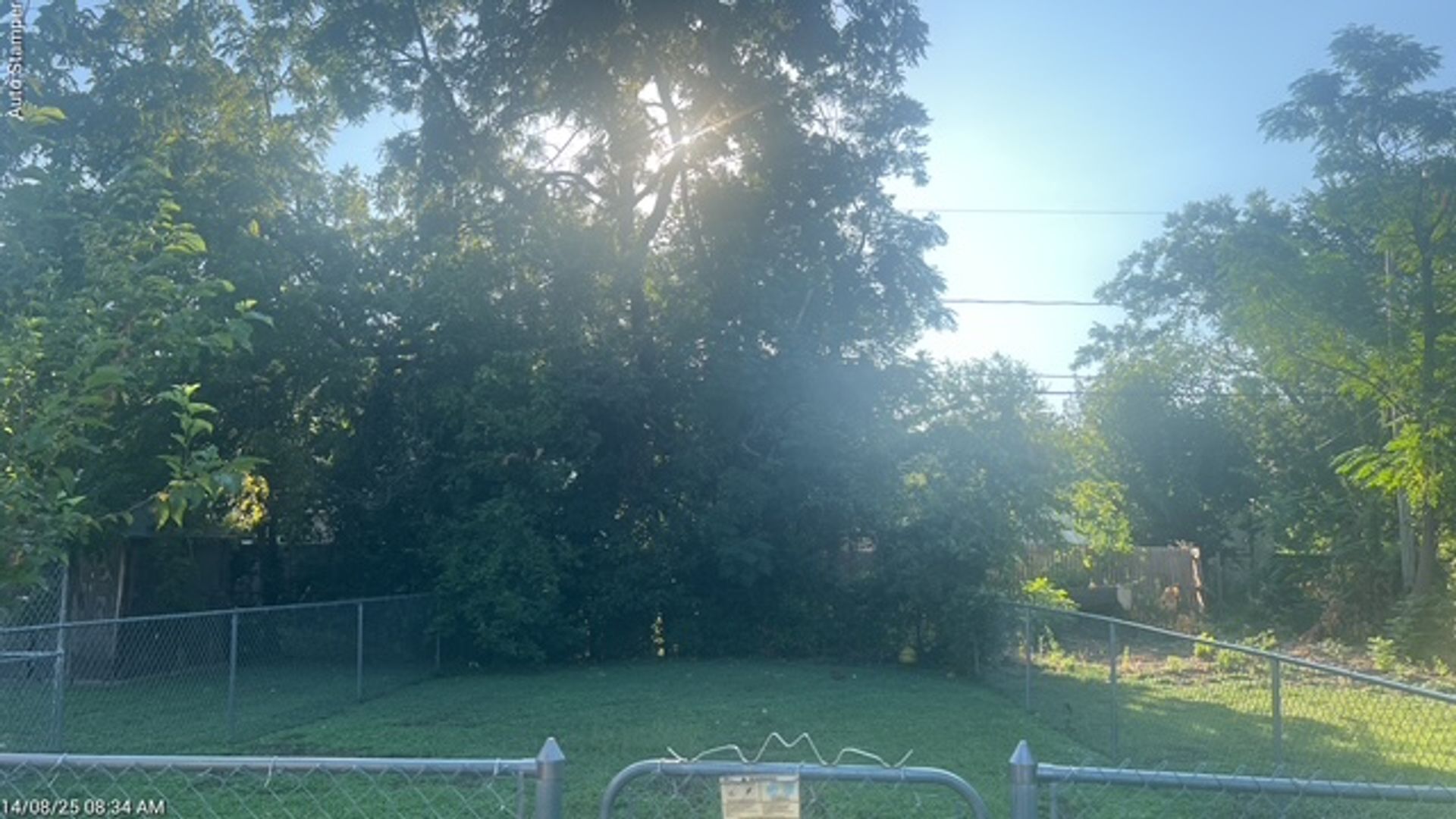 607 N Elm #B Arlington, Texas 76011