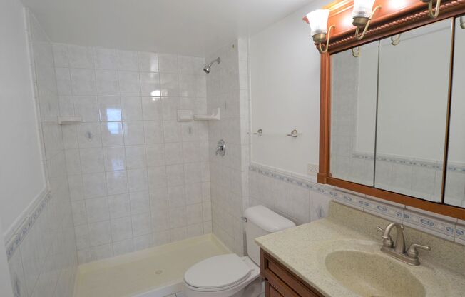 3 beds, 2 baths, 1,500 sqft, $3,925, Unit 418-1405
