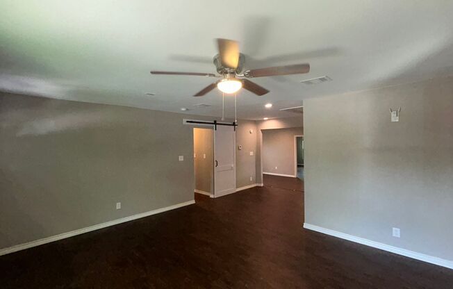 Charming 3 Bedroom/3 Bath Near TCU