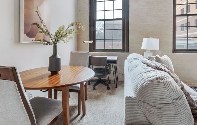 1 bed, 1 bath, 600 sqft, $1,599, Unit 210