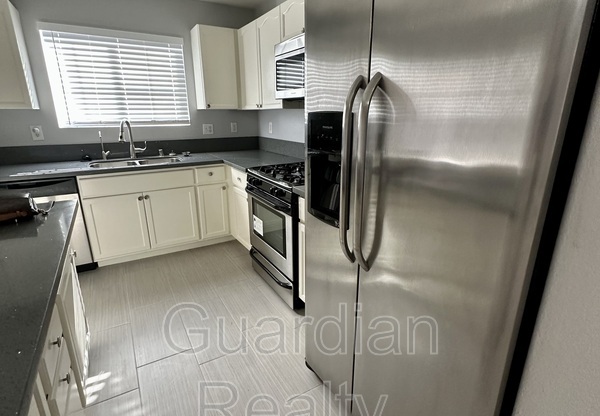 401 Pine Haven St Unit 207