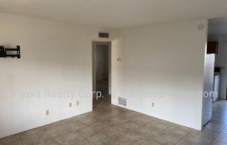 2 beds, 1 bath, 800 sqft, $1,200