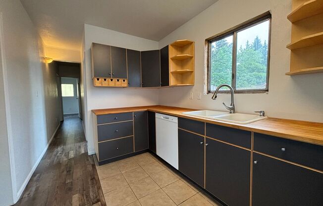 Welcome Home 3BD/1BA Home on Corner Lot