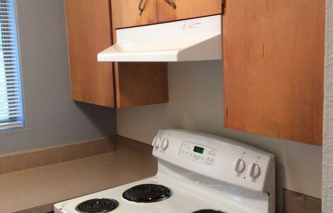 2 beds, 1 bath, 740 sqft, $1,500, Unit 116
