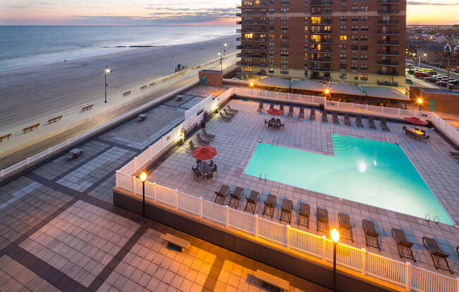 Beautiful Pools at 10 West Apartments