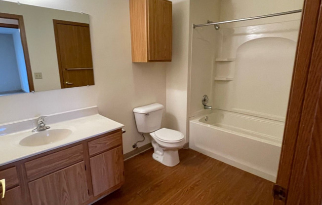 2 beds, 1 bath, 1,000 sqft, $1,075, Unit TE218X-223