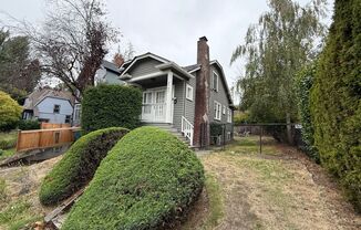 5745 25th Ave NE