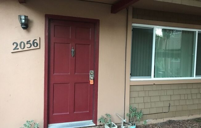 3 Bedroom 1.5 bath in Covell Commons HOA in Davis