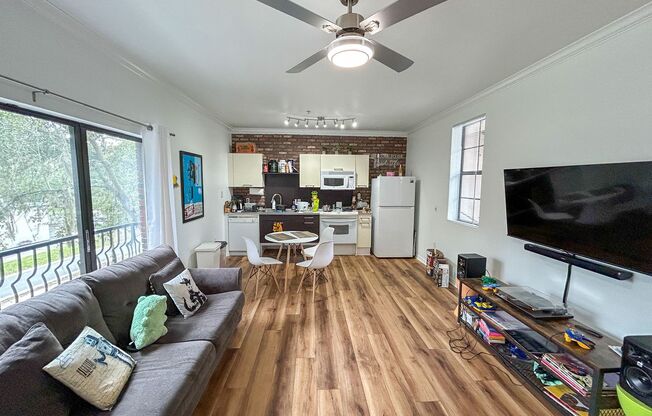 Lofts at West University #201