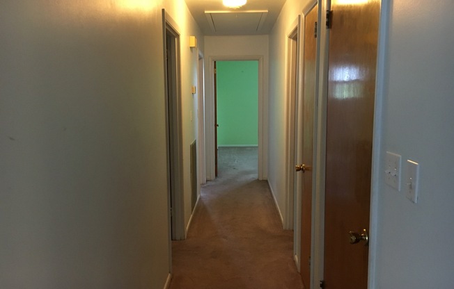 3 beds, 2 baths, $1,550