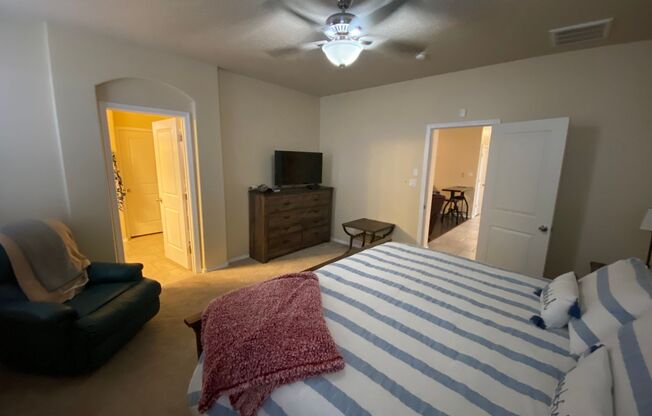 3 beds, 2 baths, 1,874 sqft, $2,200, Unit 209 Landing Trail NE