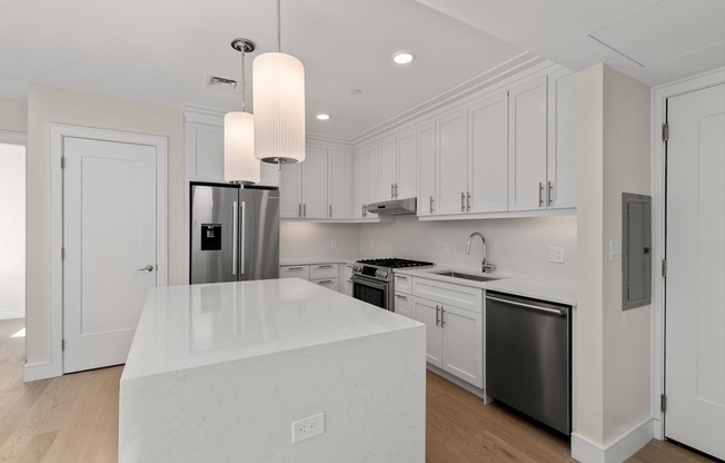 2 beds, 2 baths, 1,015 sqft, $3,500, Unit 303