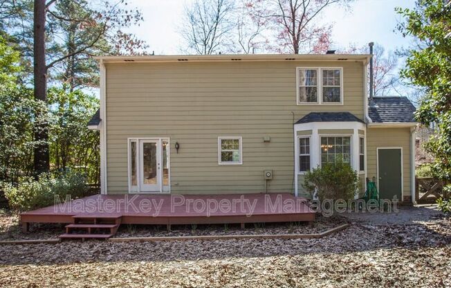 702 BUCKINGHAM RD