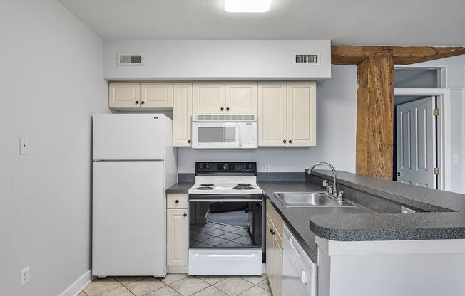 2 beds, 2 baths, 1,182 sqft, $1,650, Unit APT 102