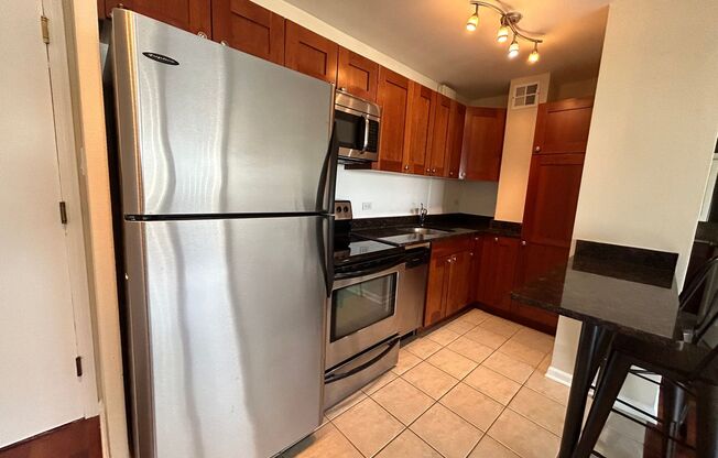 1 bed, 1 bath, 700 sqft, $2,200, Unit 418-1612