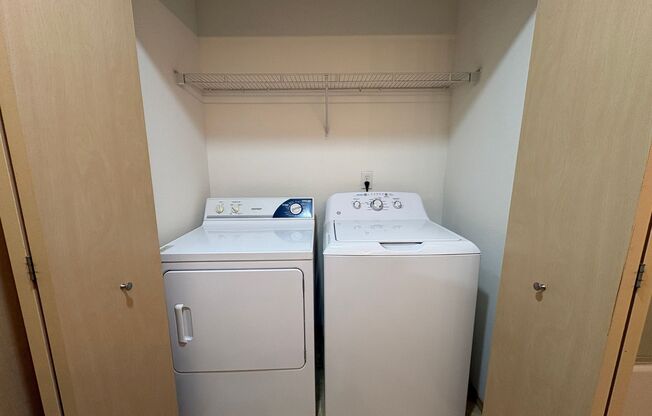 2 beds, 2 baths, 1,018 sqft, $1,450, Unit 354-3044