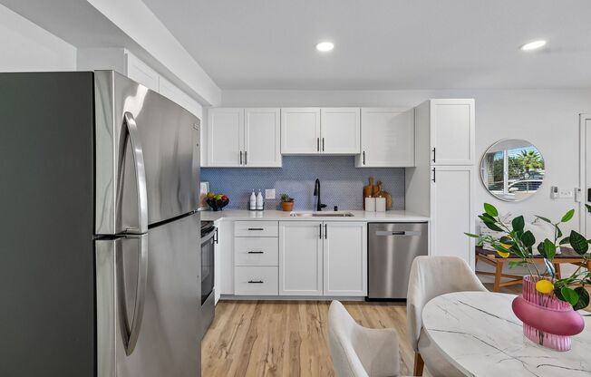 3 beds, 2.5 baths, 945 sqft, $3,395, Unit 1