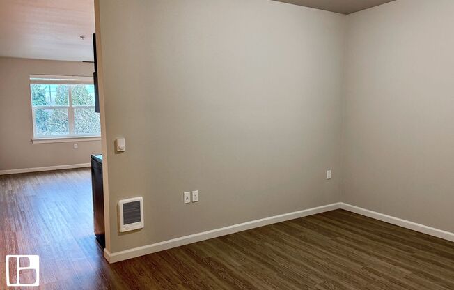 Studio, 1 bath, 515 sqft, $1,175, Unit 303