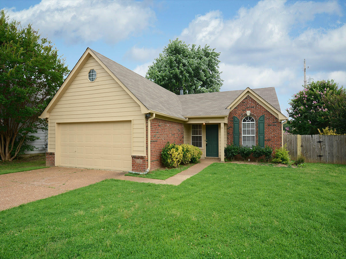 3 bed, 2 bath near Shelby Farms