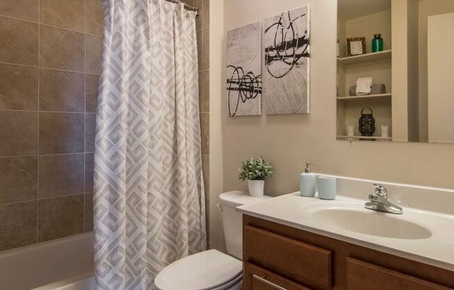 Studio, 1 bath, 550 sqft, $1,550, Unit #605