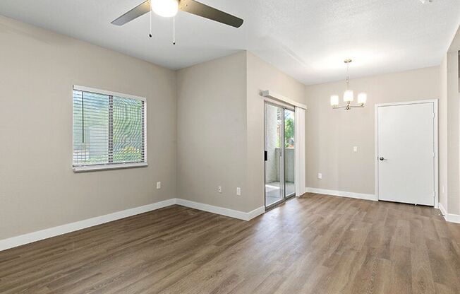 2 beds, 2 baths, $1,575, Unit 221