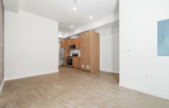 Studio, 1 bath, 364 sqft, $1,996, Unit 1