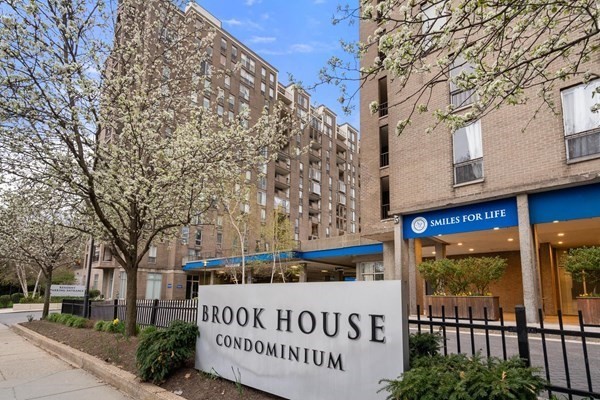 2 beds, 2 baths, 1,265 sqft, $4,000, Unit 805
