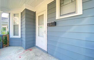 3 beds, 2 baths, $1,100