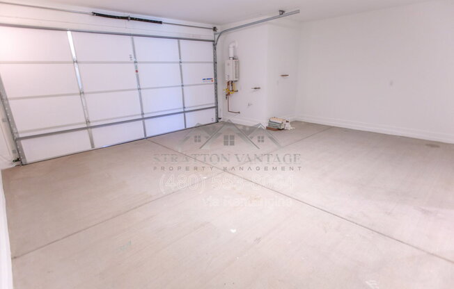 3 beds, 2.5 baths, 2,107 sqft, $2,395, Unit 4