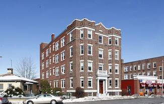 Historic 1 Harbor St