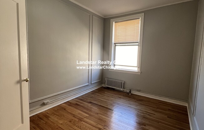 1371 W Estes Ave